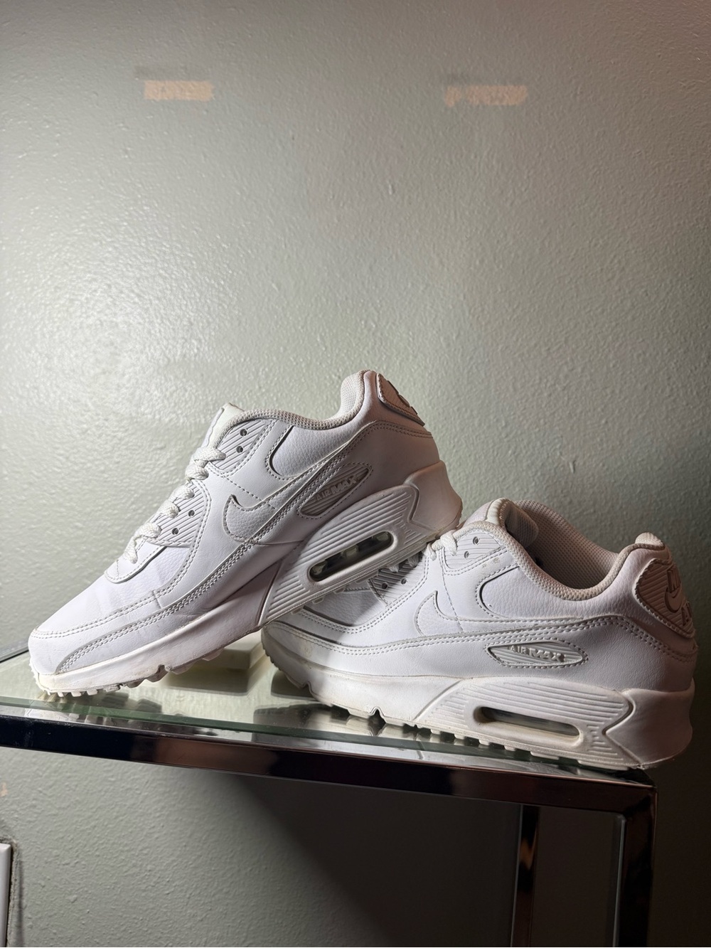 Nike Air Max 90 Triple White Leather Sneakers Size 7Y / Women’s 8.5